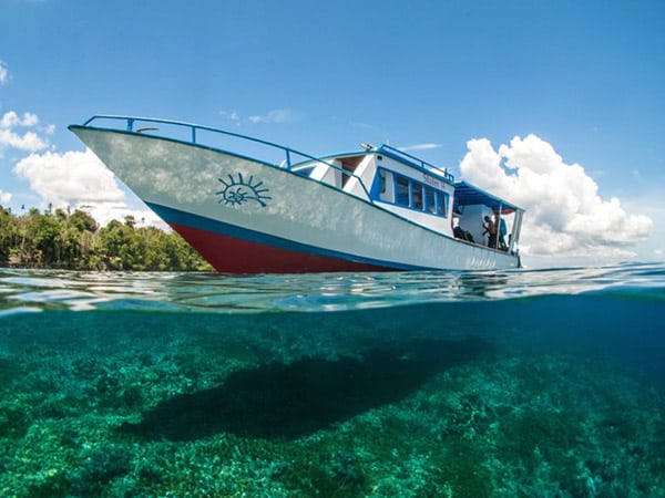 Seamless Diving Escapade: Boat Transfer From Siladen To Lembeh